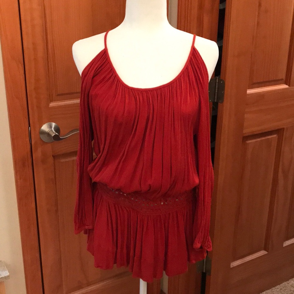 🎁Open Shoulder/Lace Waist Top🎁